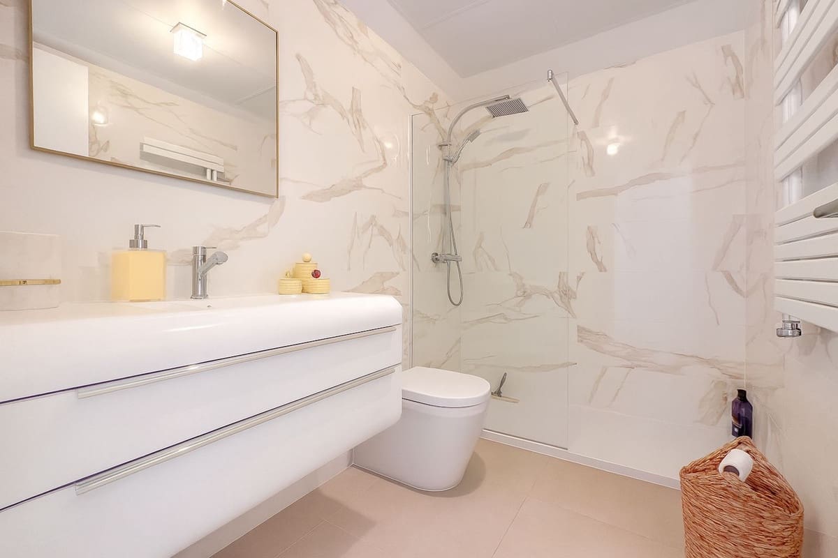 2 makuuhuone Huoneisto myytävänä paikassa Fuengirola - 425 000 € (Ref: 9518227)