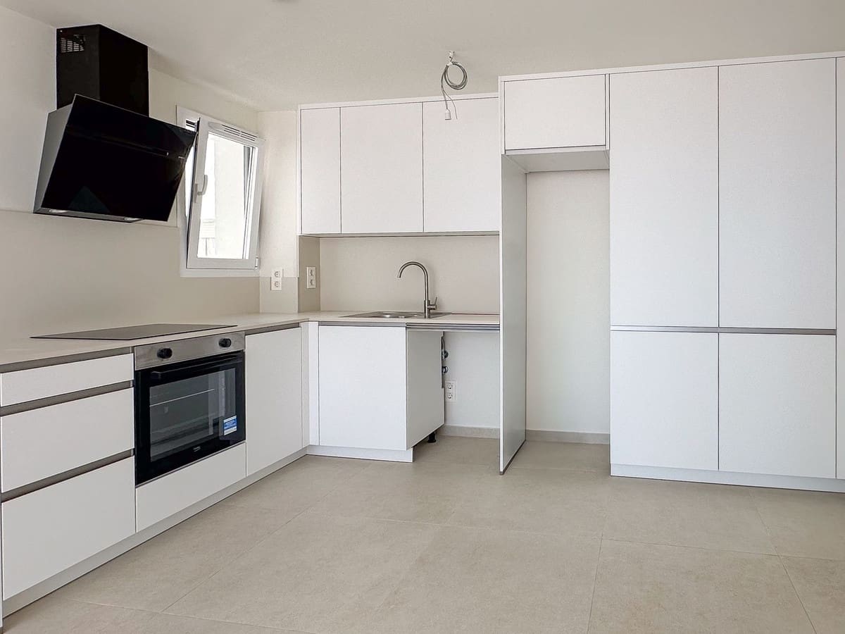 1 bedroom Apartment for sale in Fuengirola - € 315,000 (Ref: 9518230)