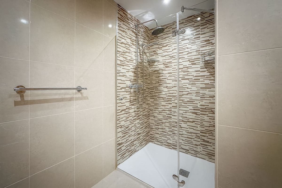 4 bedroom Villa for sale in Cerro del Aguila with pool - € 995,000 (Ref: 9518231)