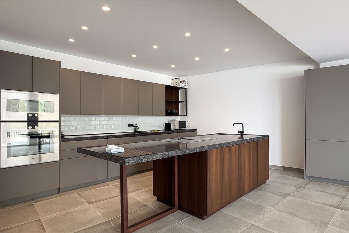 4 bedroom Villa for sale in Cerro del Aguila with pool - € 995,000 (Ref: 9518231)