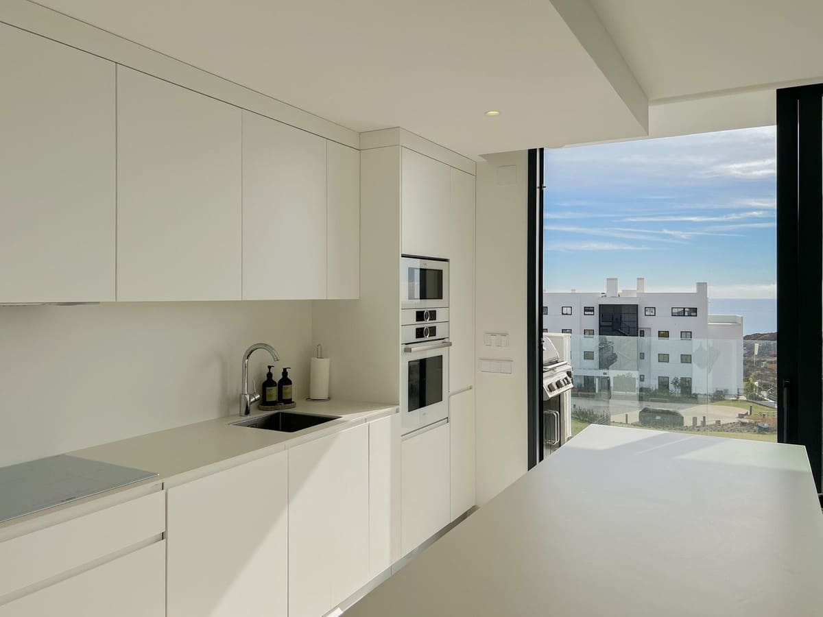 3 slaapkamer Appartement te koop in Fuengirola met garage - € 769.000 (Ref: 9518232)
