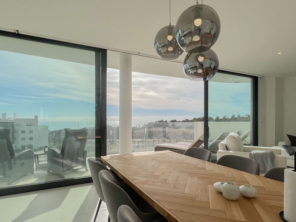 3 slaapkamer Appartement te koop in Fuengirola met garage - € 769.000 (Ref: 9518232)