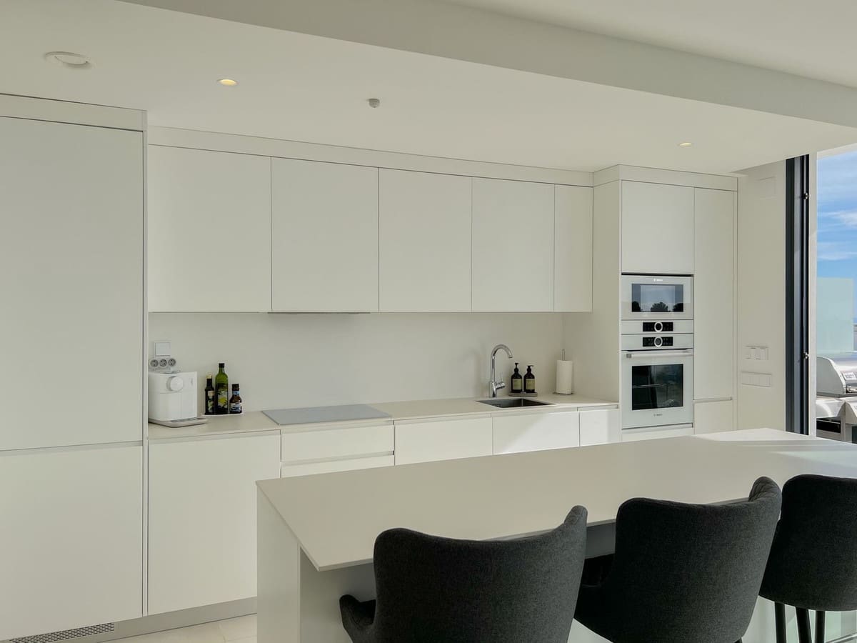 3 slaapkamer Appartement te koop in Fuengirola met garage - € 769.000 (Ref: 9518232)