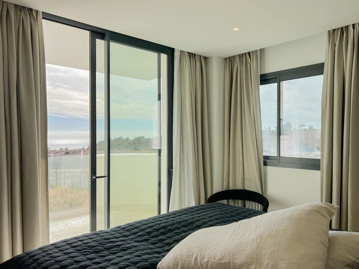 3 slaapkamer Appartement te koop in Fuengirola met garage - € 769.000 (Ref: 9518232)