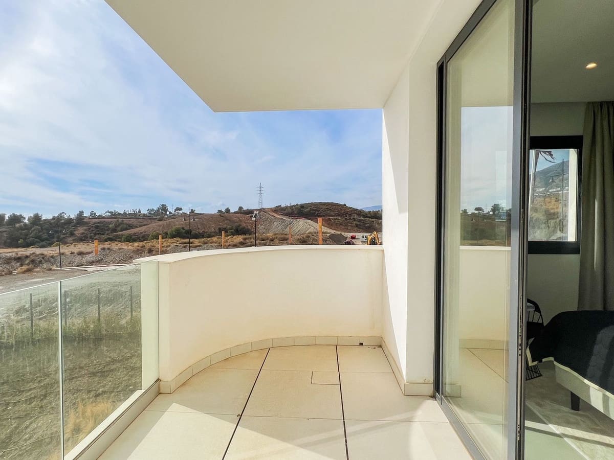 3 slaapkamer Appartement te koop in Fuengirola met garage - € 769.000 (Ref: 9518232)