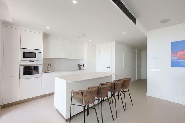 2 slaapkamer Appartement te koop in El Higuerón, Fuengirola met garage - € 575.000 (Ref: 9518235)