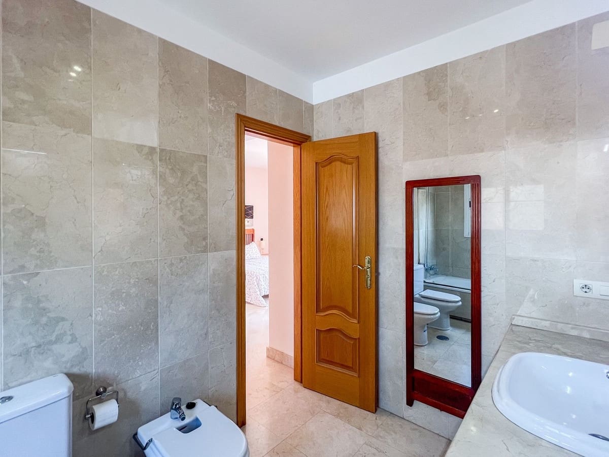 4 sypialnia Willa na sprzedaż w Cerro del Aguila z basenem - 850 000 € (Ref: 9518237)