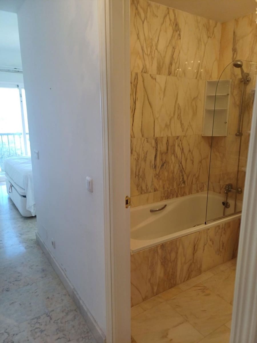 3 Zimmer Apartment zu verkaufen in La Cala de Mijas - 450.000 € (Ref: 9518238)