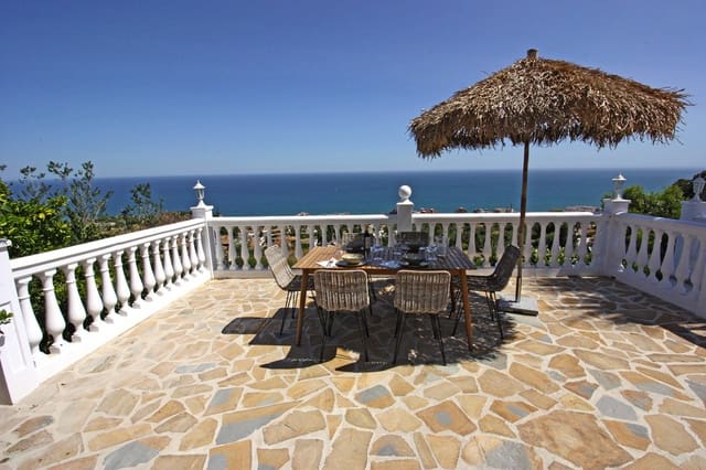 4 bedroom Villa for sale in La Capellania, Benalmádena with pool - € 1,600,000 (Ref: 9518239)