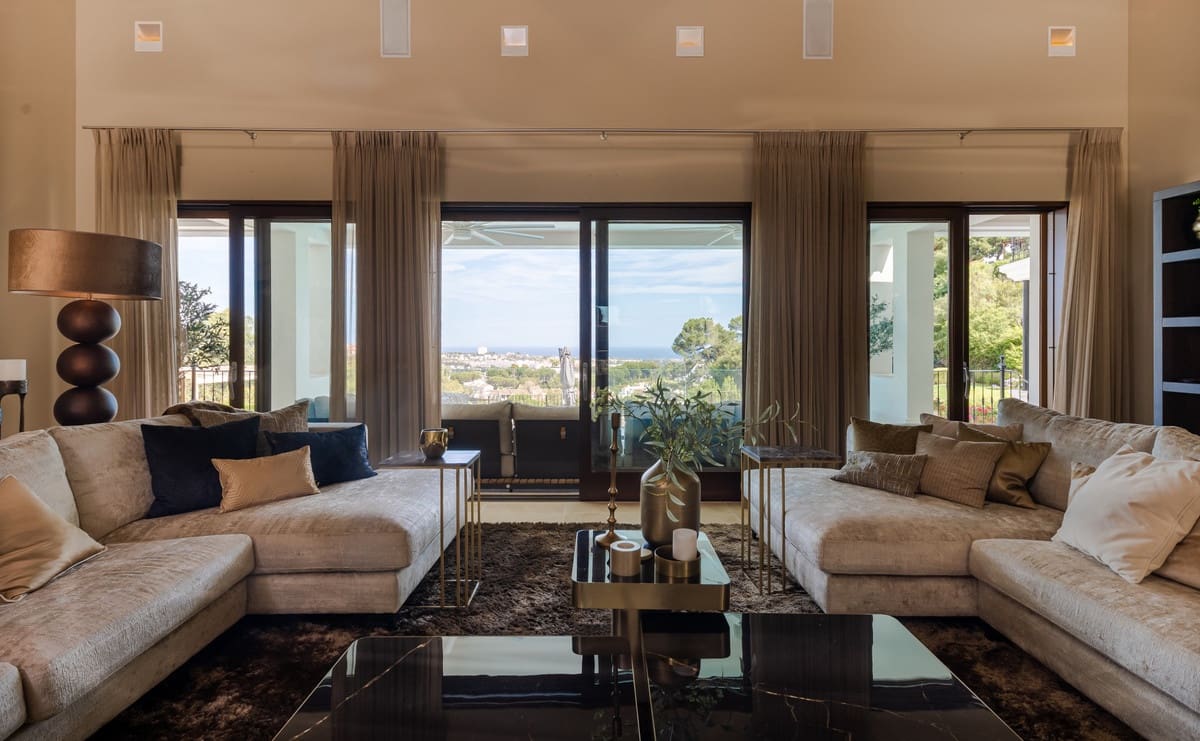 7 bedroom Villa for sale in Benahavis - € 8,350,000 (Ref: 9518244)