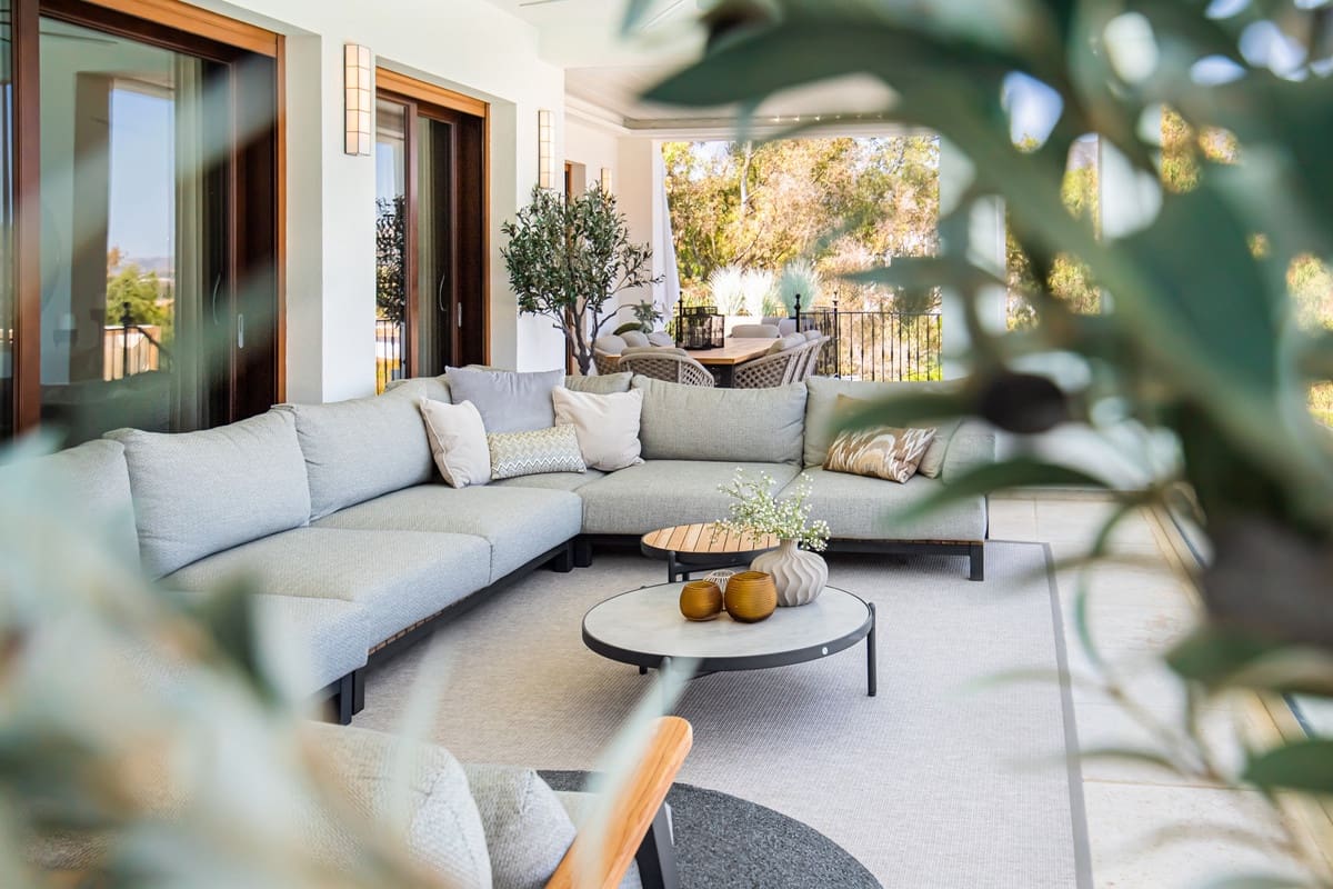 7 bedroom Villa for sale in Benahavis - € 8,350,000 (Ref: 9518244)