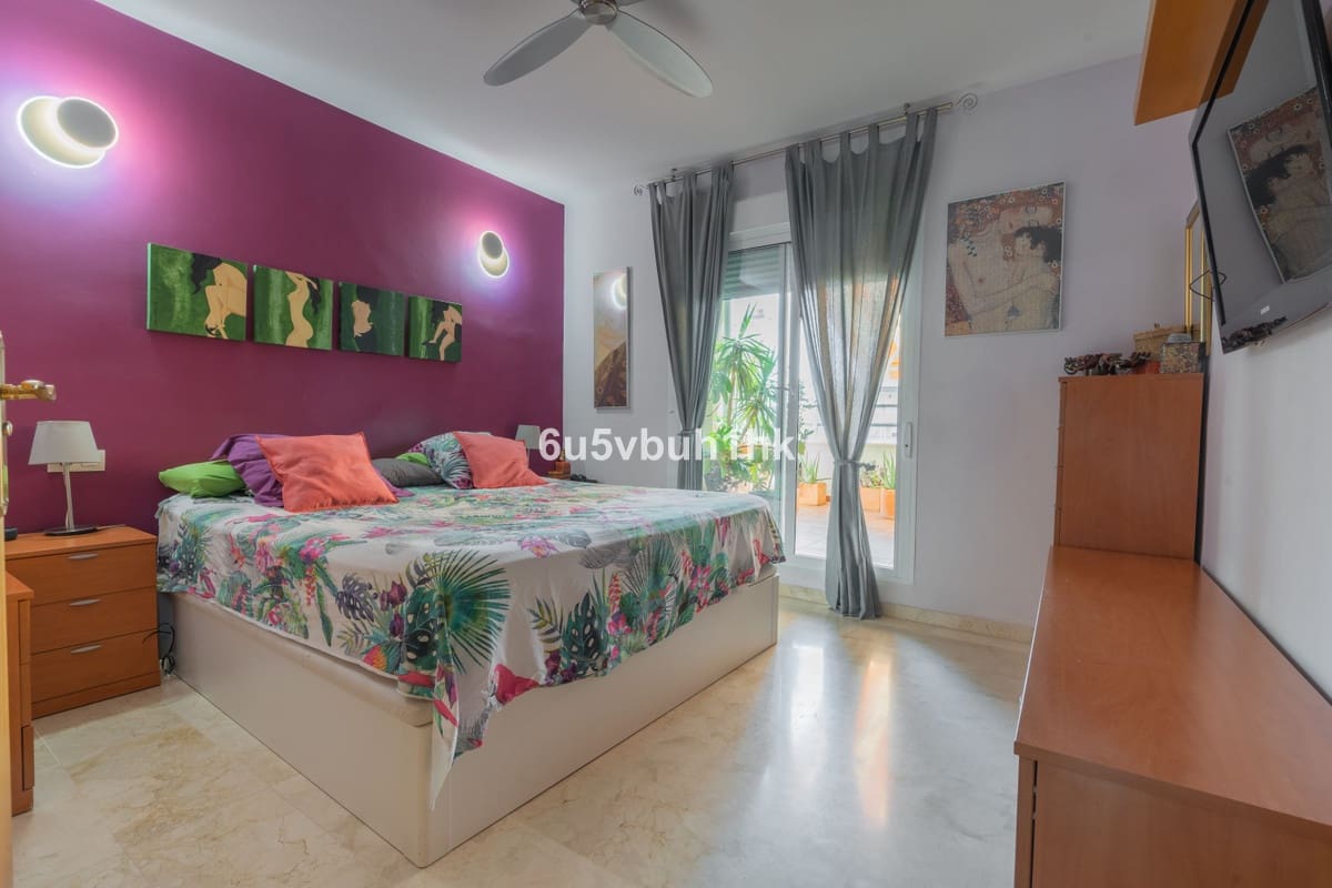 Ático de 4 habitaciones en Torremolinos en venta - 615.000 € (Ref: 9520521)