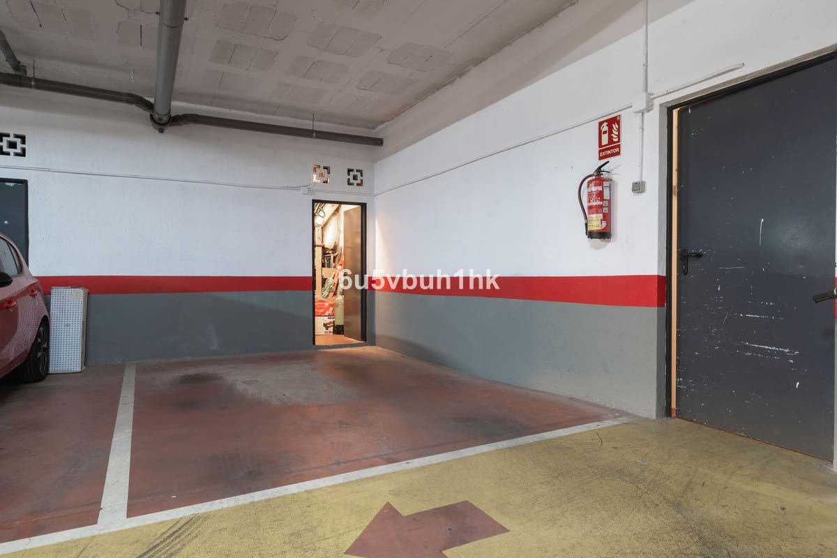 Ático de 4 habitaciones en Torremolinos en venta - 615.000 € (Ref: 9520521)