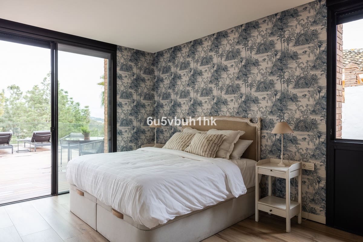 Chalet de 4 habitaciones en Puerto de la Torre en venta con piscina - 2.500.000 € (Ref: 9520523)