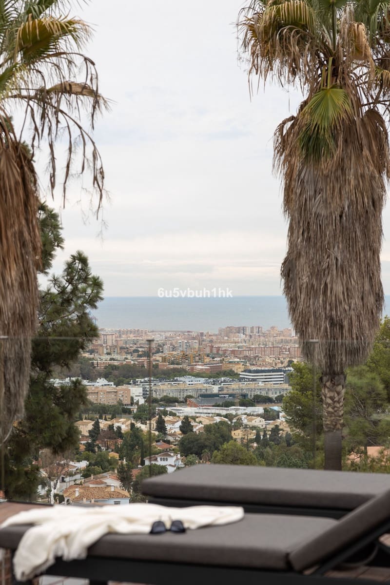 Chalet de 4 habitaciones en Puerto de la Torre en venta con piscina - 2.500.000 € (Ref: 9520523)