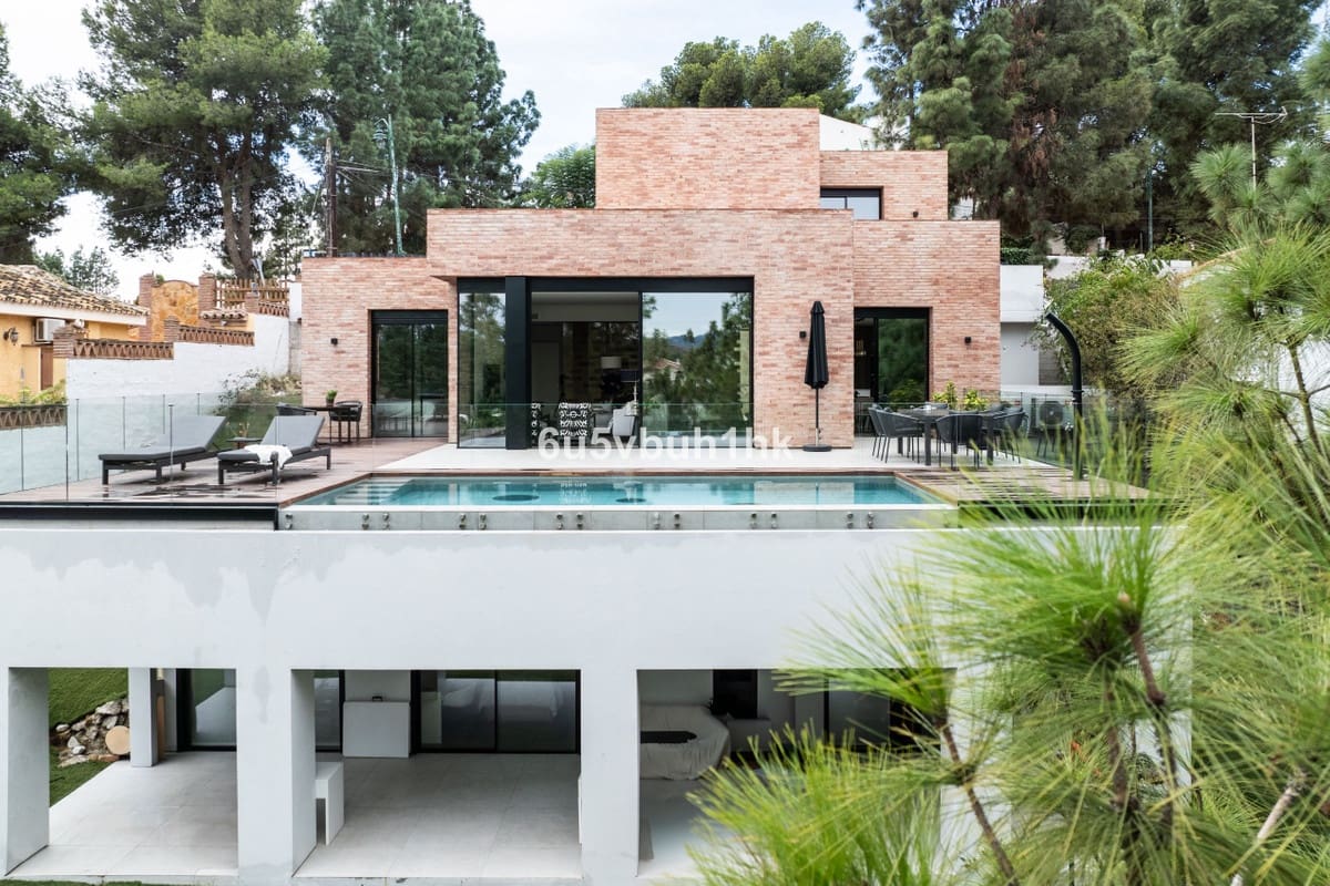 Chalet de 4 habitaciones en Puerto de la Torre en venta con piscina - 2.500.000 € (Ref: 9520523)