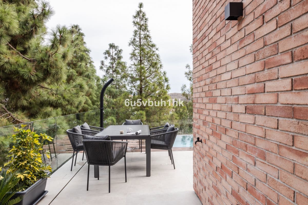 Chalet de 4 habitaciones en Puerto de la Torre en venta con piscina - 2.500.000 € (Ref: 9520523)