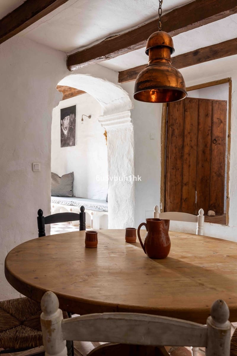 31 bedroom Townhouse for sale in Vinuela with pool - € 2,950,000 (Ref: 9520524)