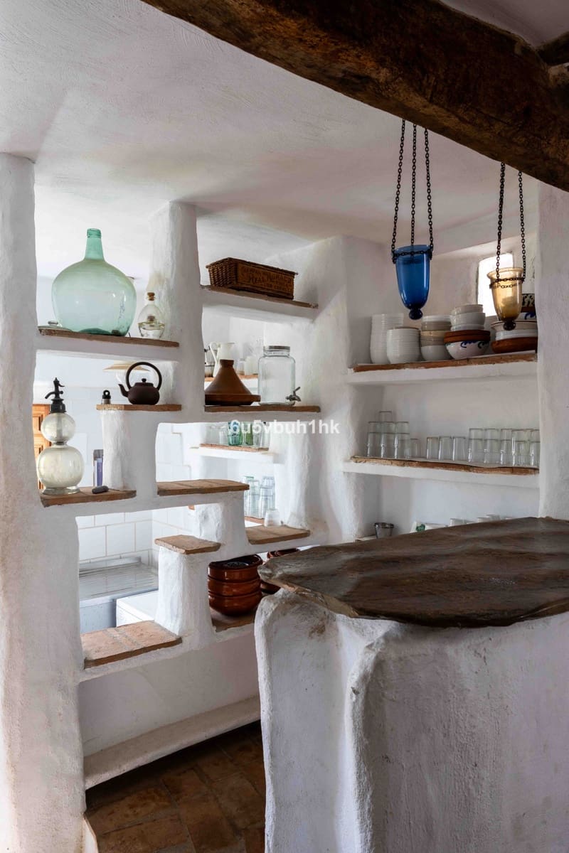 31 bedroom Townhouse for sale in Vinuela with pool - € 2,950,000 (Ref: 9520524)