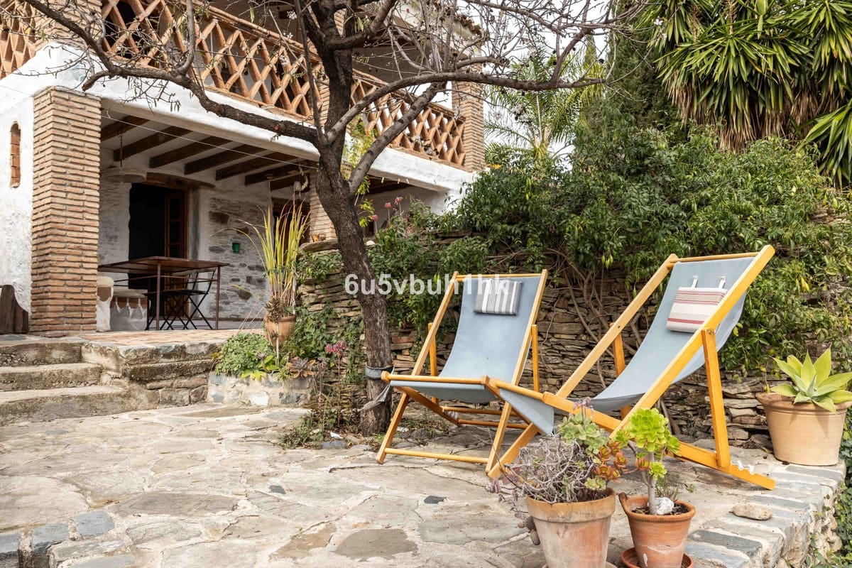 31 bedroom Townhouse for sale in Vinuela with pool - € 2,950,000 (Ref: 9520524)