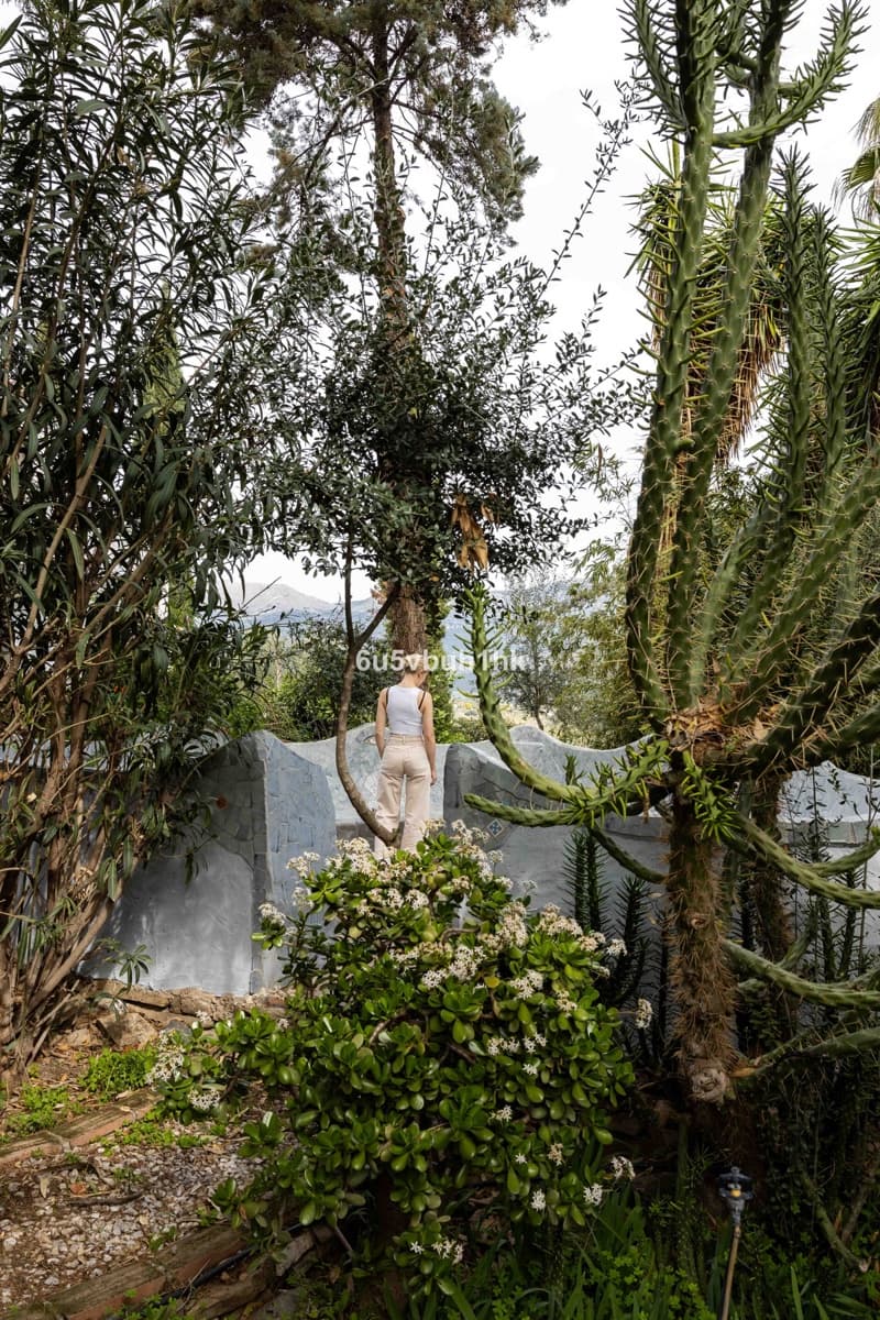 31 bedroom Townhouse for sale in Vinuela with pool - € 2,950,000 (Ref: 9520524)