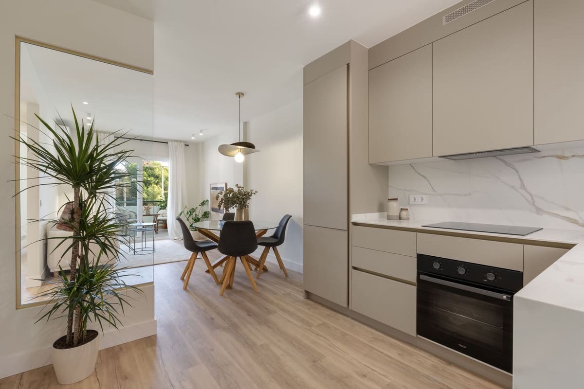 Apartamento de 2 habitaciones en Carvajal en venta - 359.000 € (Ref: 9520526)