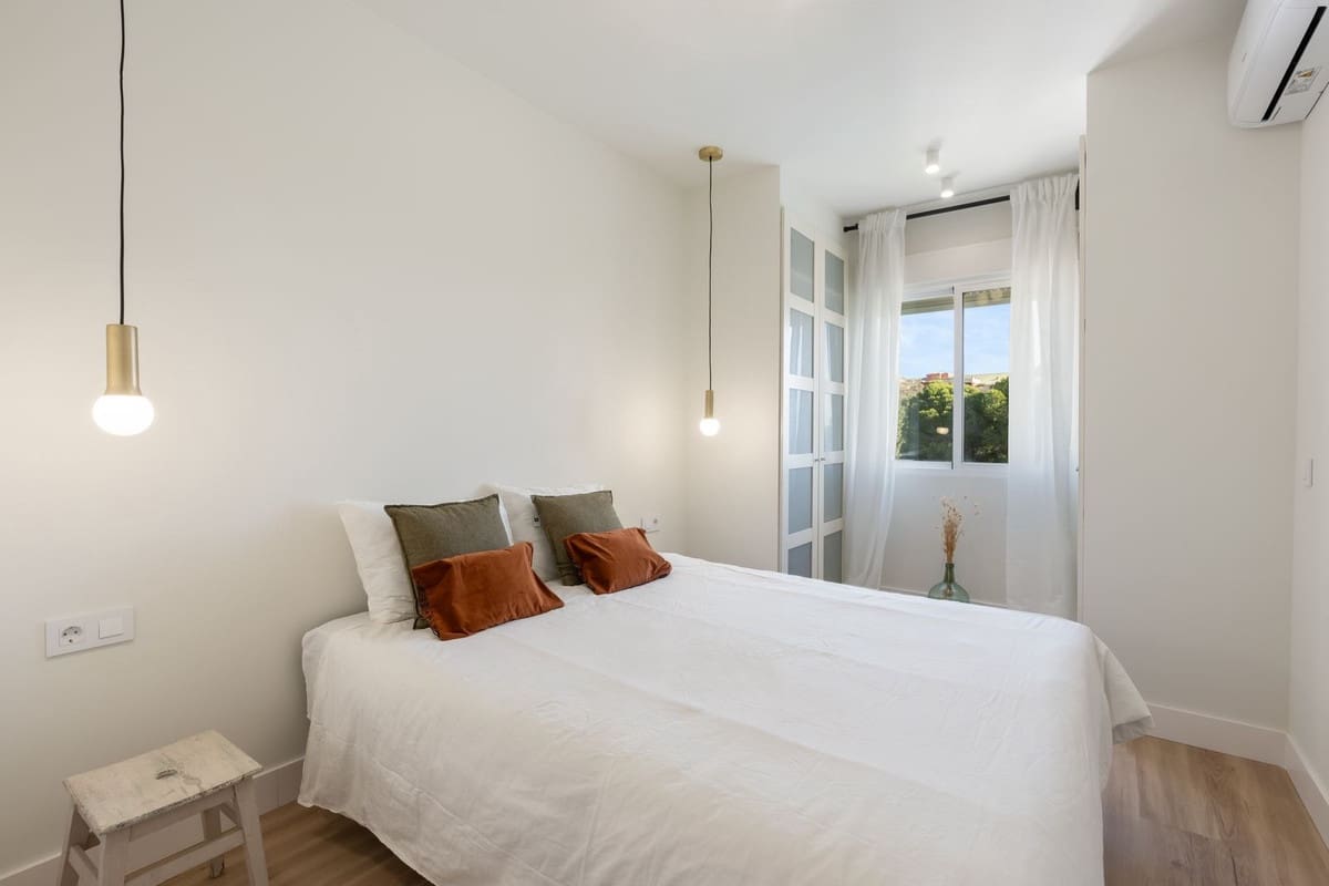 Apartamento de 2 habitaciones en Carvajal en venta - 359.000 € (Ref: 9520526)