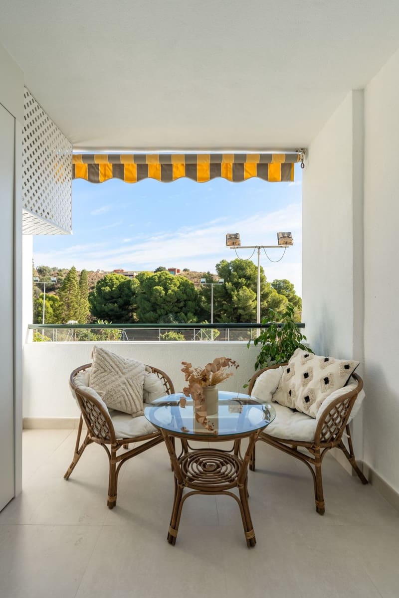 Apartamento de 2 habitaciones en Carvajal en venta - 359.000 € (Ref: 9520526)