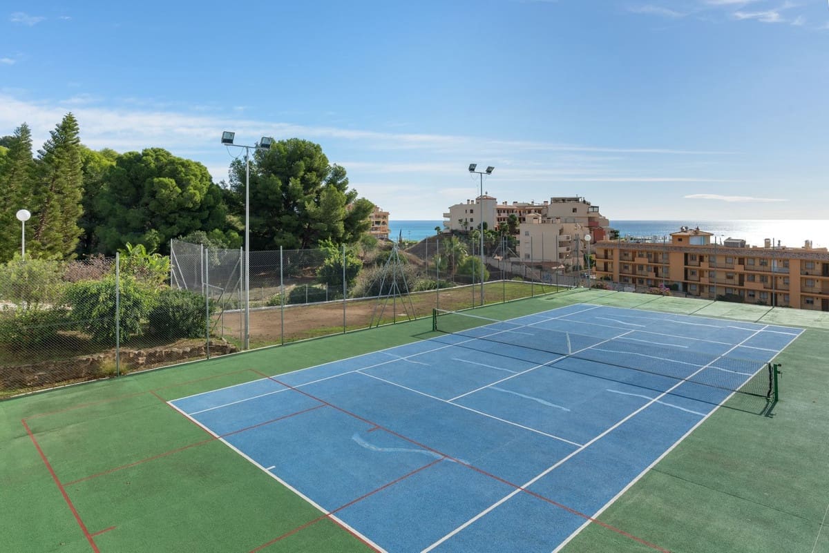 Apartamento de 2 habitaciones en Carvajal en venta - 359.000 € (Ref: 9520526)