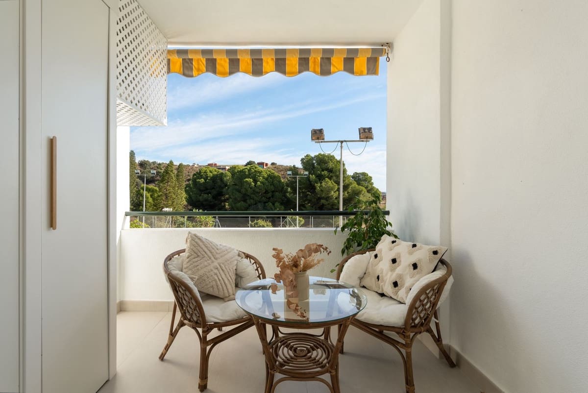 Apartamento de 2 habitaciones en Carvajal en venta - 359.000 € (Ref: 9520526)