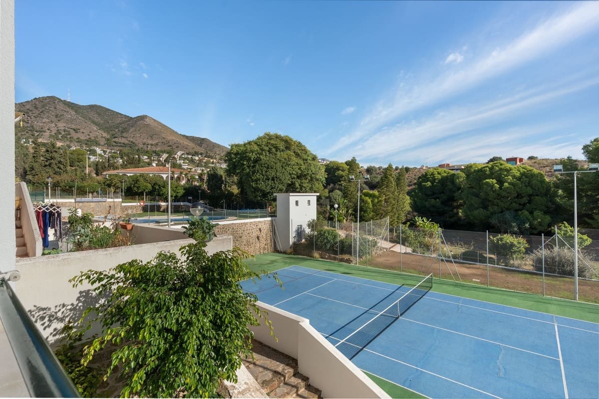 Apartamento de 2 habitaciones en Carvajal en venta - 359.000 € (Ref: 9520526)