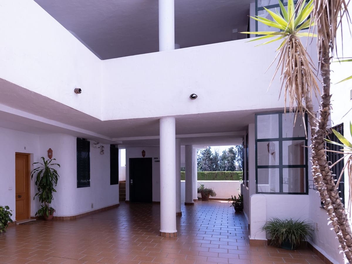 Apartamento de 2 habitaciones en Marbella en venta - 385.000 € (Ref: 9525879)