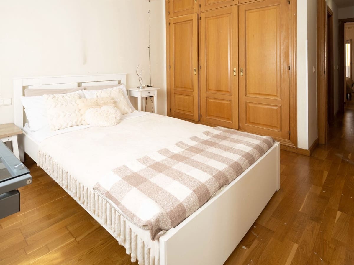 Apartamento de 2 habitaciones en Marbella en venta - 385.000 € (Ref: 9525879)