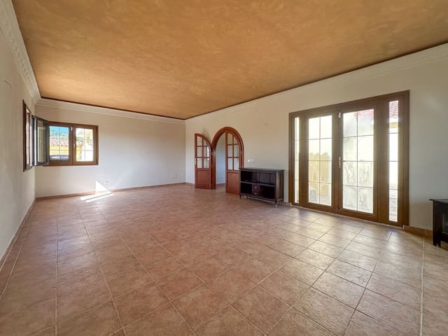 Chalet de 4 habitaciones en Mijas pueblo, Mijas en venta con piscina - 575.000 € (Ref: 9525884)