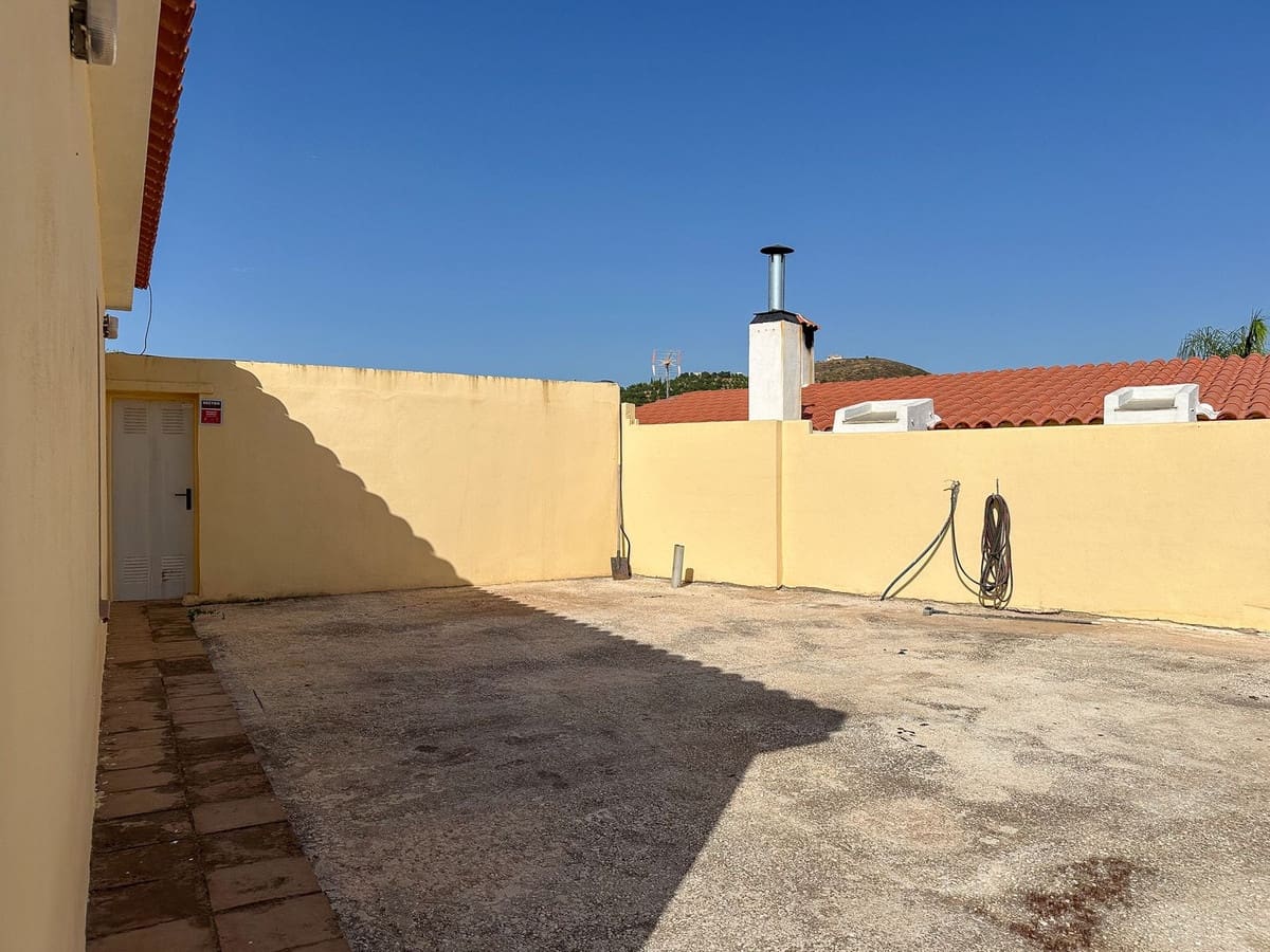 Chalet de 4 habitaciones en Mijas en venta con piscina - 575.000 € (Ref: 9525884)