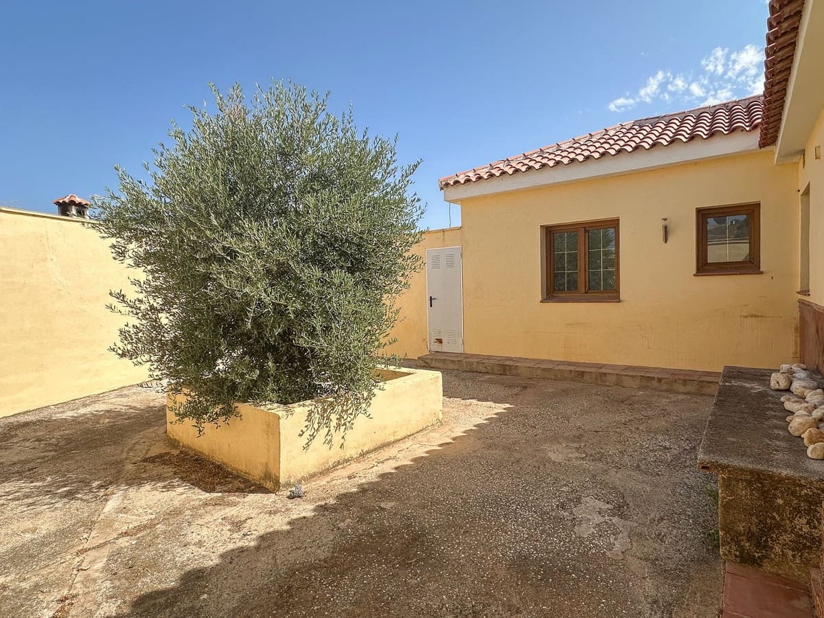 Chalet de 4 habitaciones en Mijas en venta con piscina - 575.000 € (Ref: 9525884)