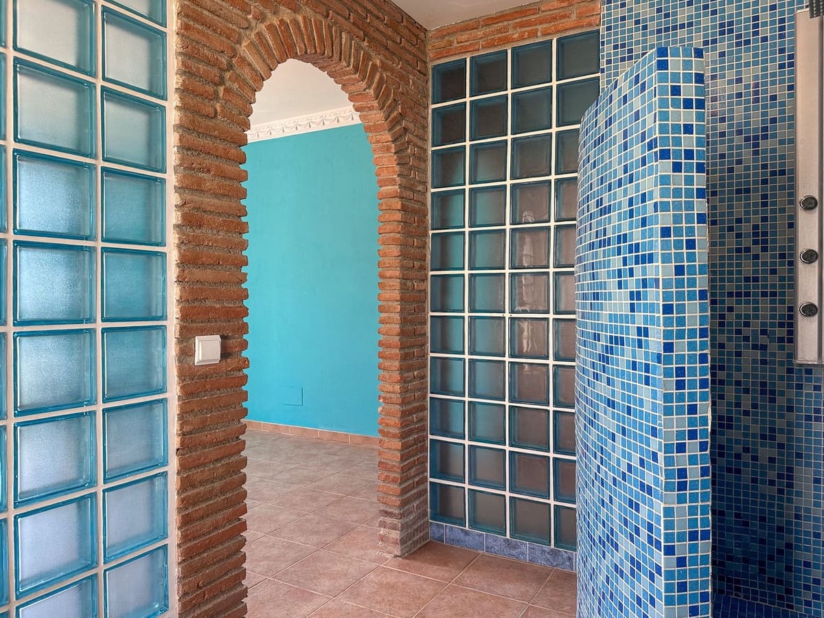 Chalet de 4 habitaciones en Mijas en venta con piscina - 575.000 € (Ref: 9525884)