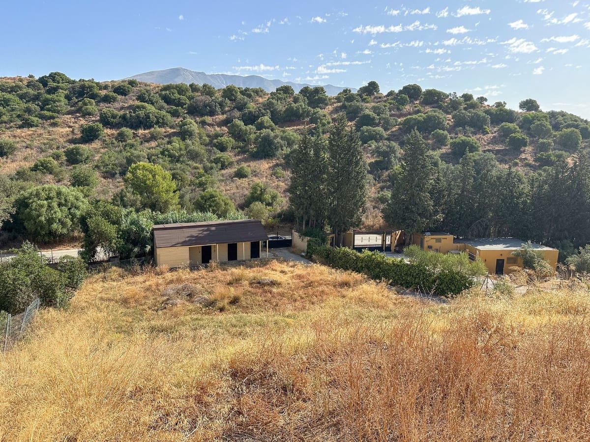 Chalet de 4 habitaciones en Mijas en venta con piscina - 575.000 € (Ref: 9525884)