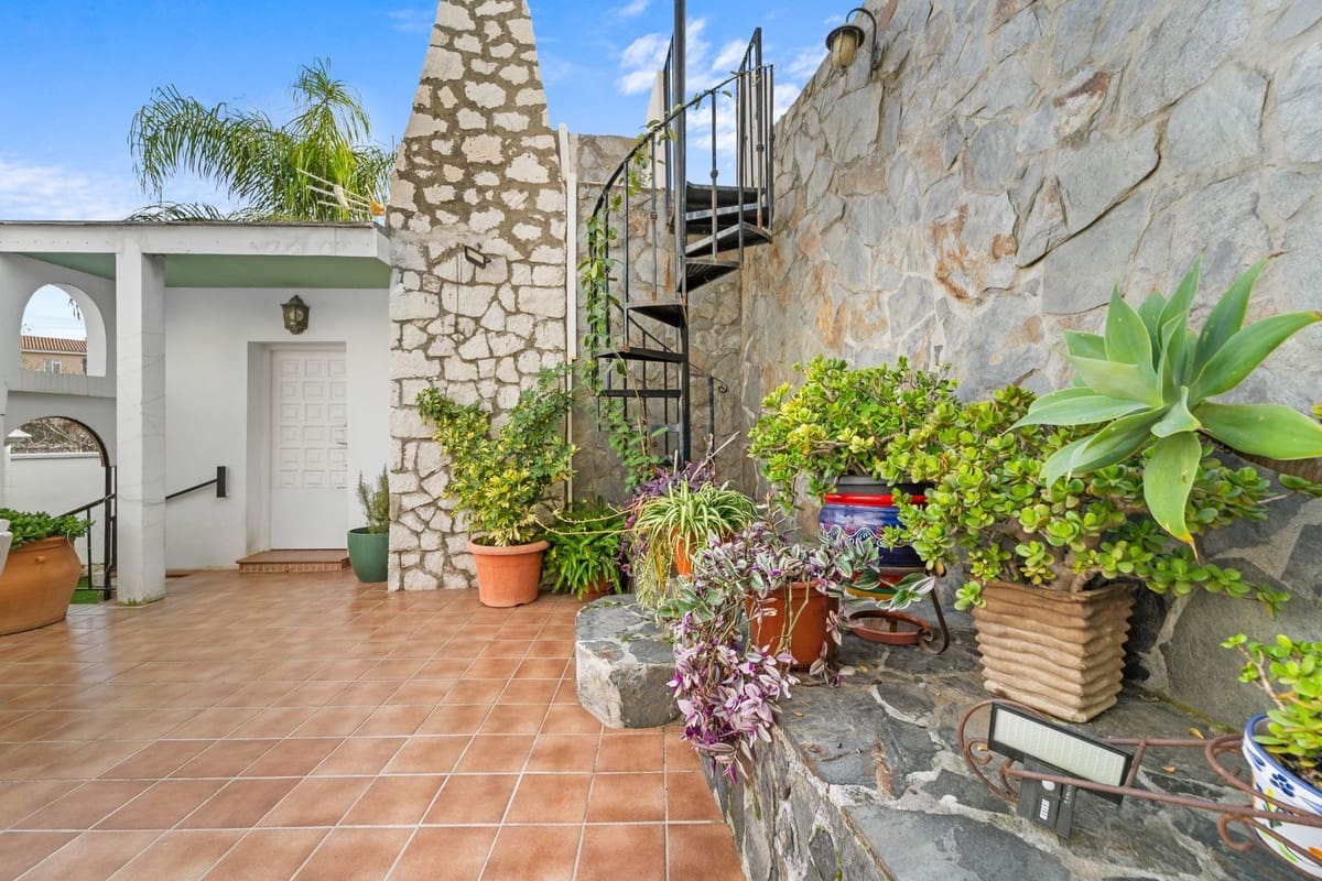 3 quarto Moradia para venda em Fuengirola - 630 000 € (Ref: 9525889)