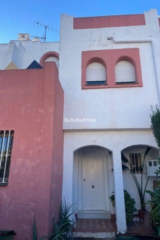 4 quarto Casa em Banda para venda em Parque Central, Estepona - 580 000 € (Ref: 9529140)