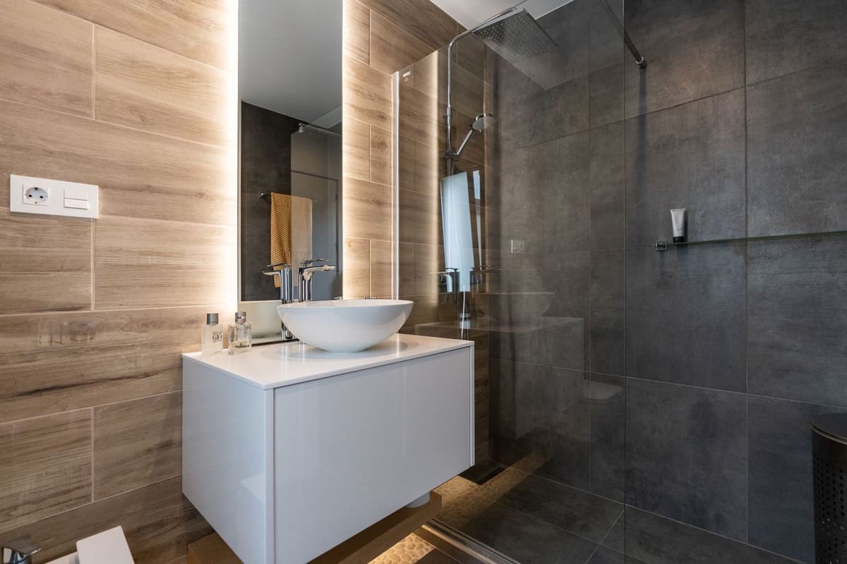 3 bedroom Villa for sale in Cerro del Aguila with pool - € 1,250,000 (Ref: 9529141)