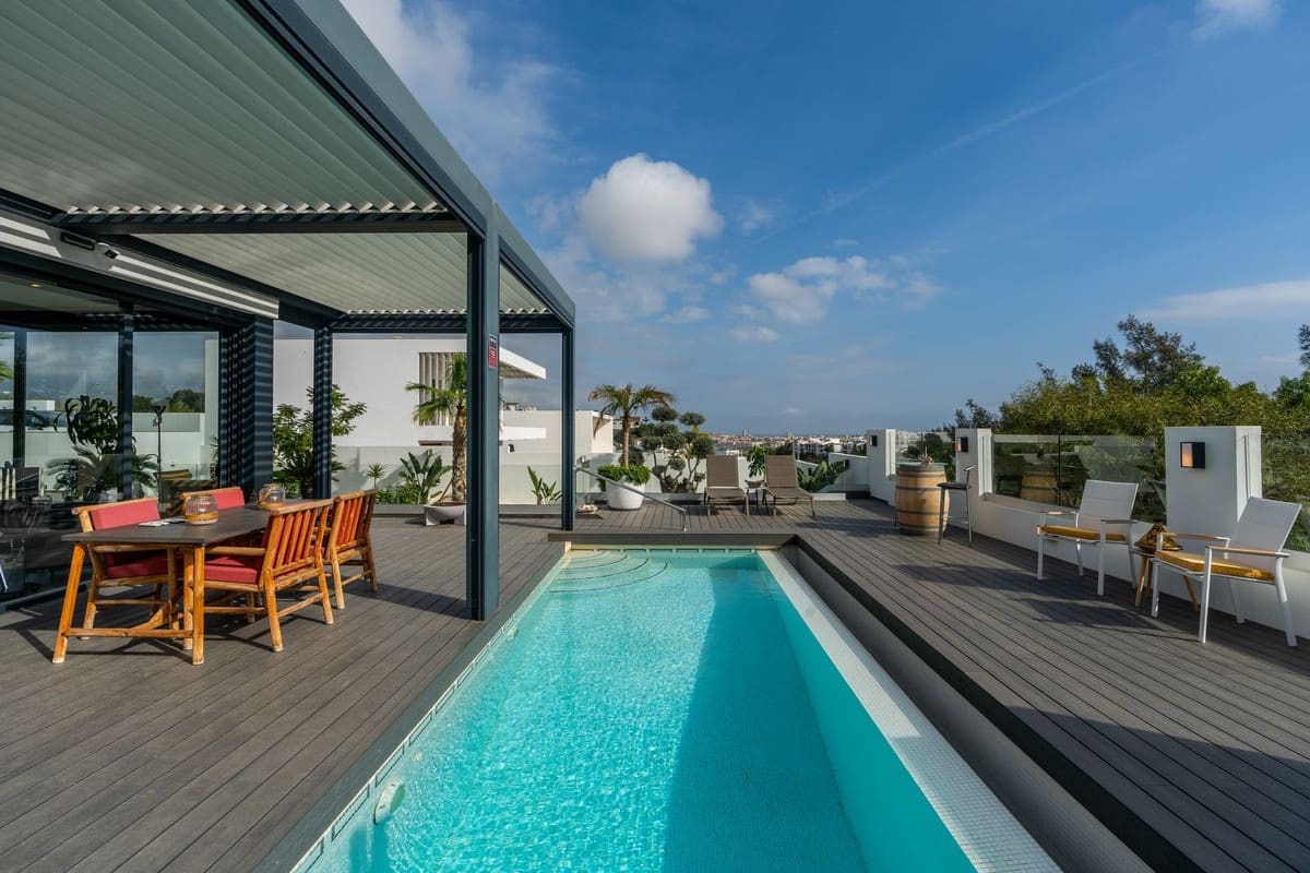 3 bedroom Villa for sale in Cerro del Aguila with pool - € 1,250,000 (Ref: 9529141)