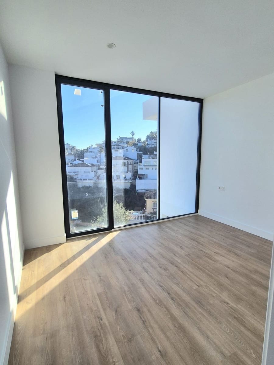 3 bedroom Villa for sale in Cerro del Aguila with pool - € 1,089,000 (Ref: 9529146)