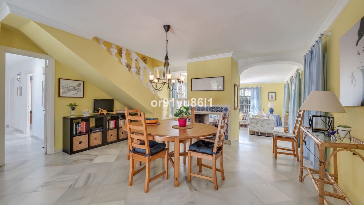 3 sovrum Villa till salu i Benahavis - 1 550 000 € (Ref: 9529148)