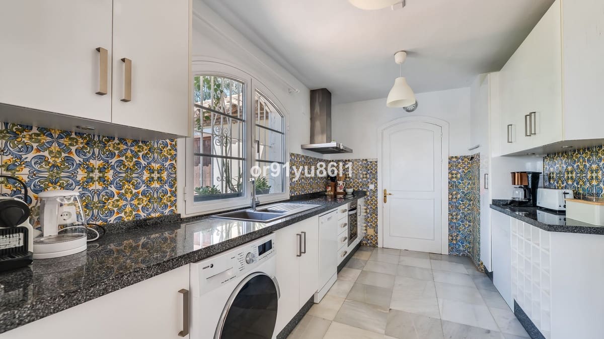 3 sovrum Villa till salu i Benahavis - 1 550 000 € (Ref: 9529148)