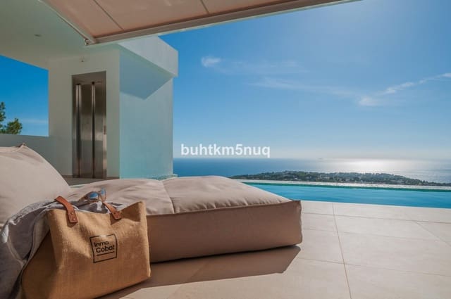 5 makuuhuone Huvila myytävänä paikassa Casco Urbano, Teulada-Moraira mukana uima-altaan - 1 995 000 € (Ref: 9529149)