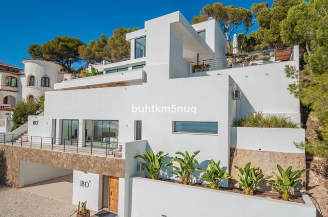 5 makuuhuone Huvila myytävänä paikassa Casco Urbano, Teulada-Moraira mukana uima-altaan - 1 995 000 € (Ref: 9529149)