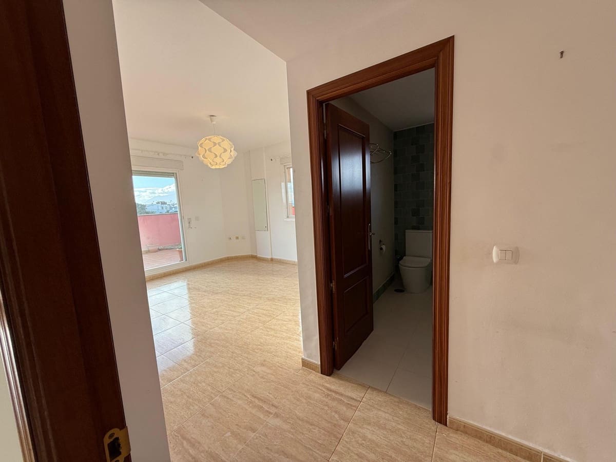 3 soveværelse Penthouse til salg i San Pedro de Alcantara - € 590.000 (Ref: 9529150)