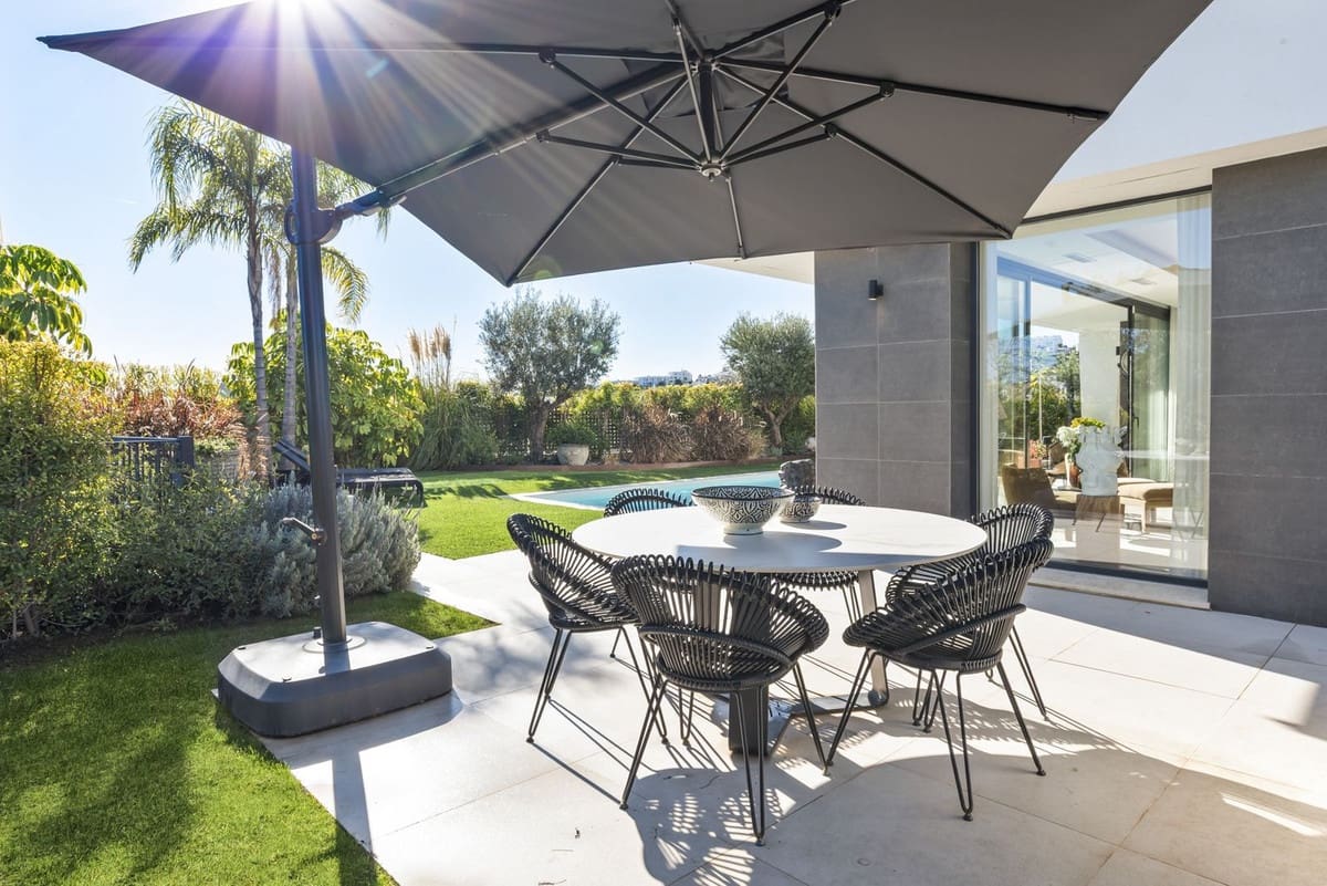 3 soveværelse Villa til salg i Manilva - € 1.295.000 (Ref: 9532941)