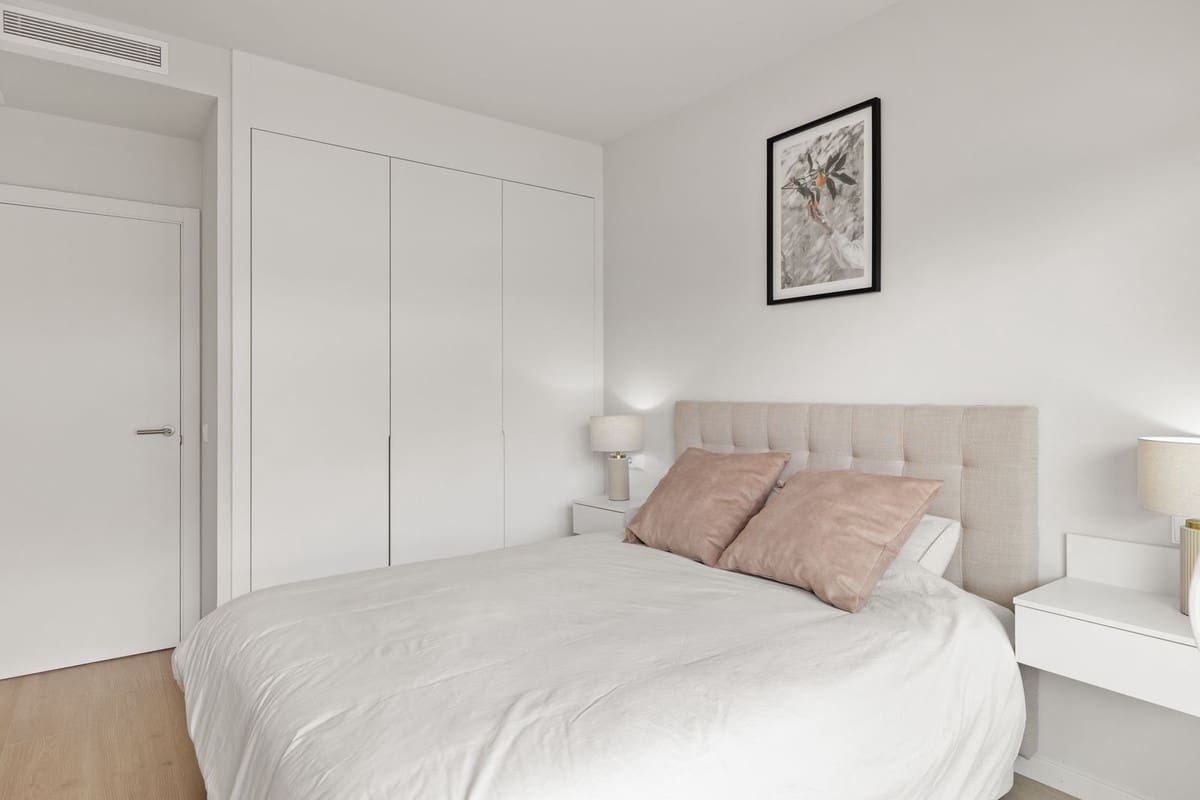 2 quarto Apartamento para venda em Estepona com piscina - 450 000 € (Ref: 9532942)